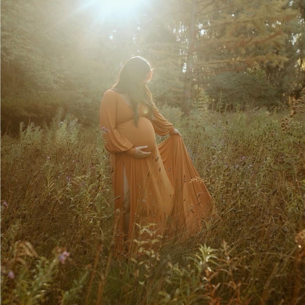 Maternity photoshoot dress